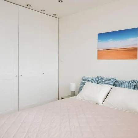 Old Town 2br With View * Bratislava